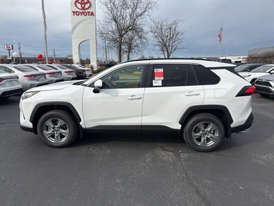 2025 Toyota RAV4 XLE