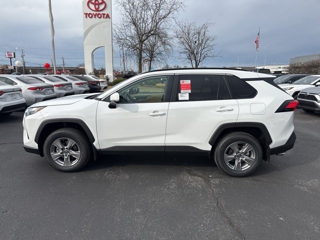 2025 Toyota RAV4 XLE