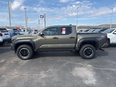2025 Toyota Tacoma Hybrid TRD Off Road