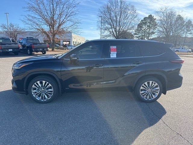 2026 Toyota Highlander Hybrid Platinum