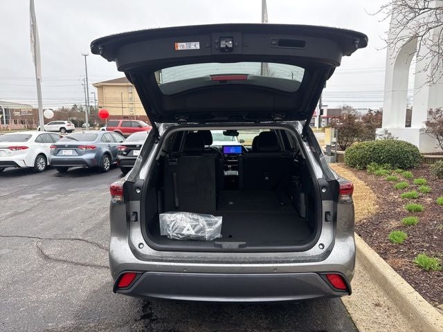 2026 Toyota Highlander Hybrid Limited