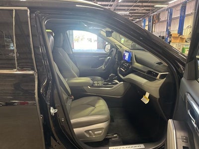2026 Toyota Highlander Hybrid Limited