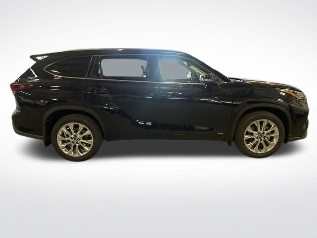 2026 Toyota Highlander Hybrid Limited