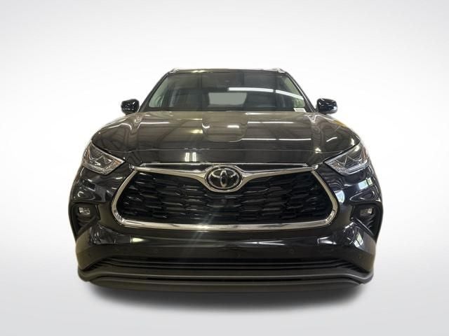 2026 Toyota Highlander Hybrid Limited