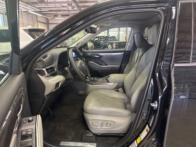 2026 Toyota Highlander Hybrid Limited
