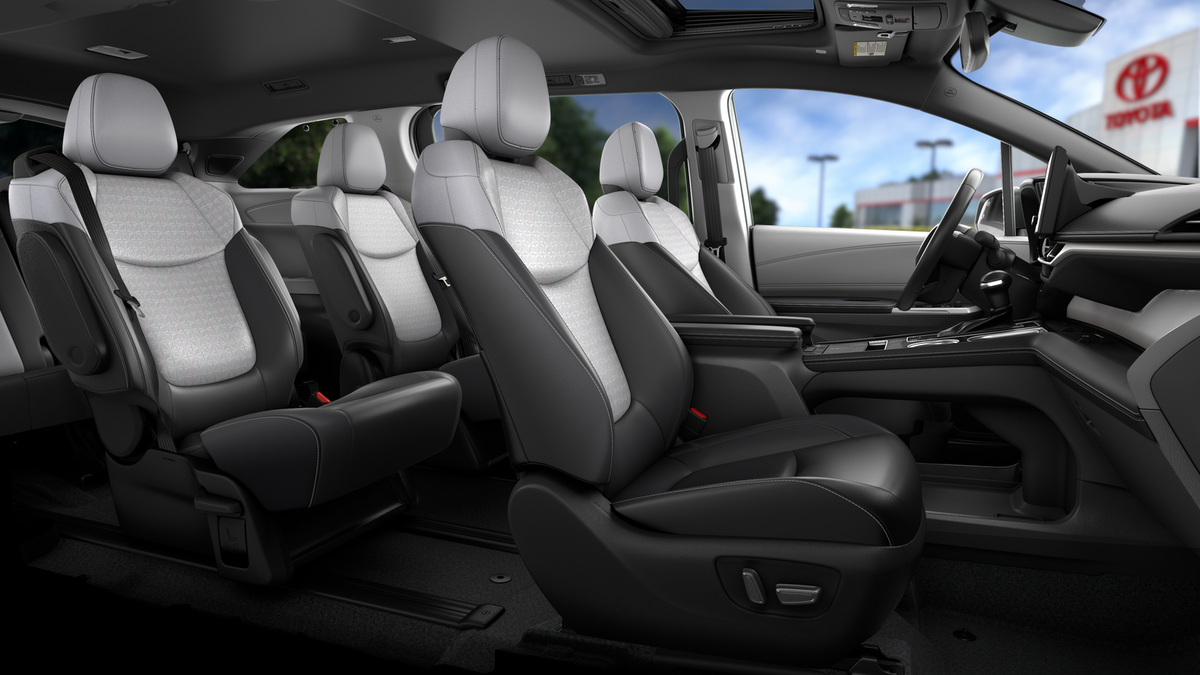2026 Toyota Sienna XSE 7 Passenger