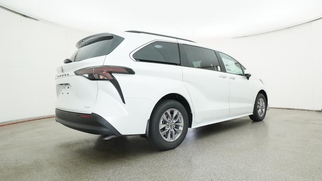 2026 Toyota Sienna XLE 7 Passenger