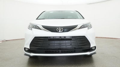 2026 Toyota Sienna XLE 7 Passenger