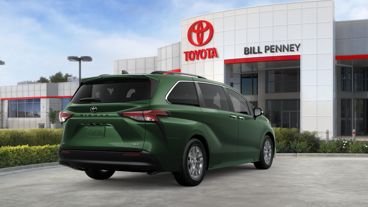 2026 Toyota Sienna XLE 8 Passenger