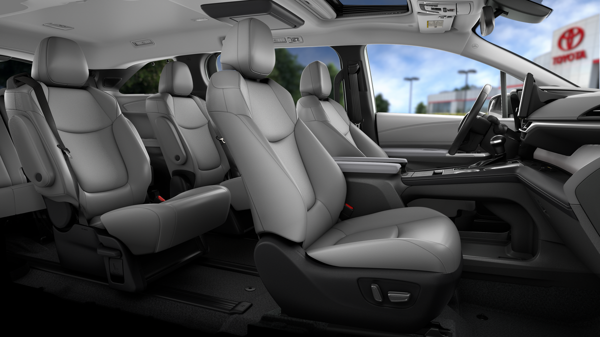 2026 Toyota Sienna XLE 7 Passenger