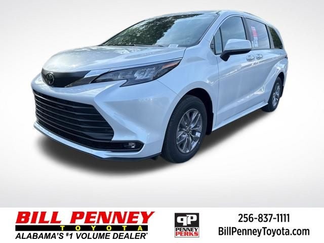 2026 Toyota Sienna XLE 8 Passenger