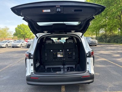 2026 Toyota Sienna XLE 8 Passenger