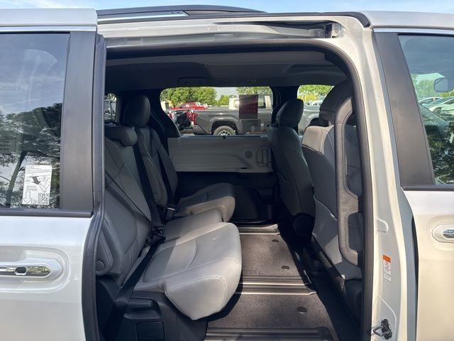 2026 Toyota Sienna XLE 8 Passenger