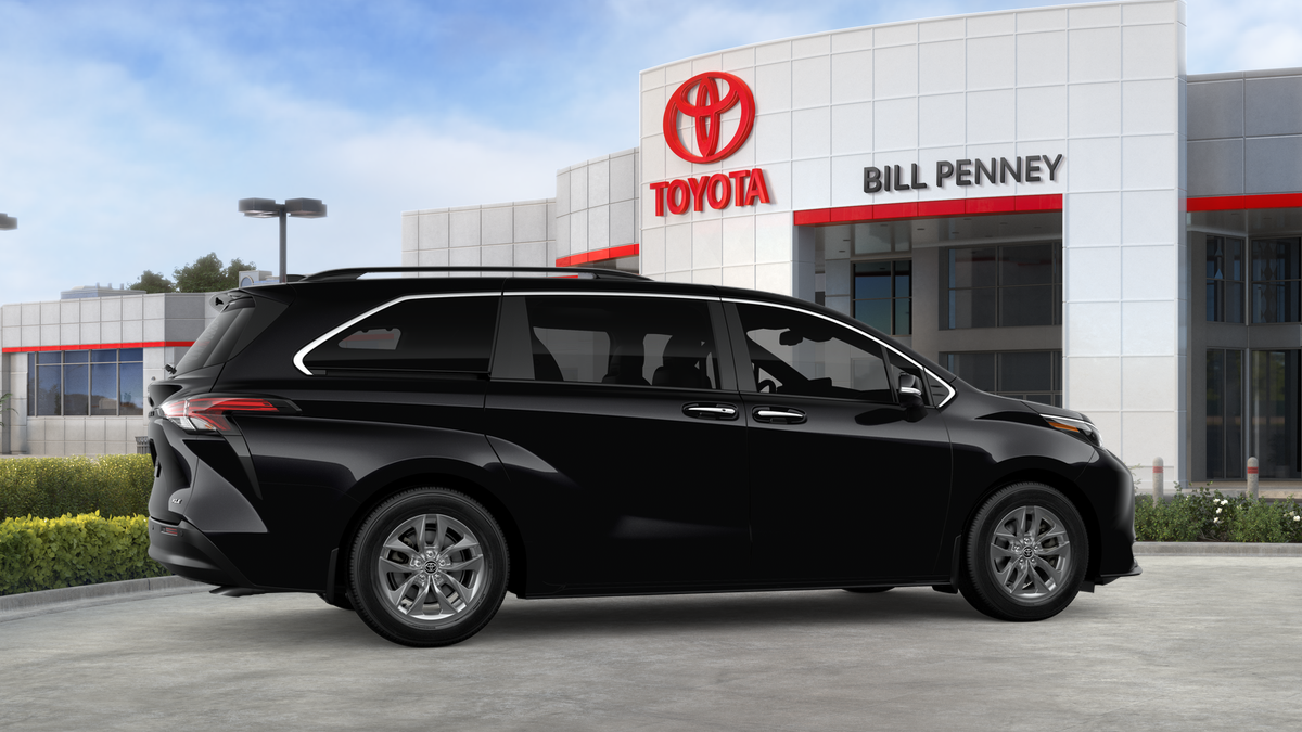 2026 Toyota Sienna XLE 8 Passenger