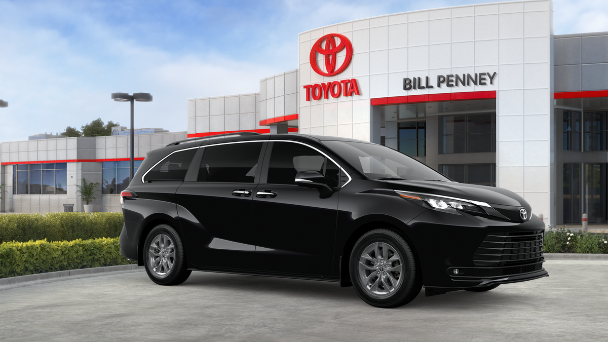2026 Toyota Sienna XLE 8 Passenger