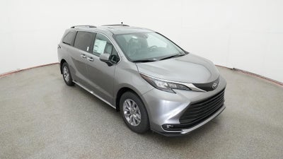 2026 Toyota Sienna XLE 8 Passenger