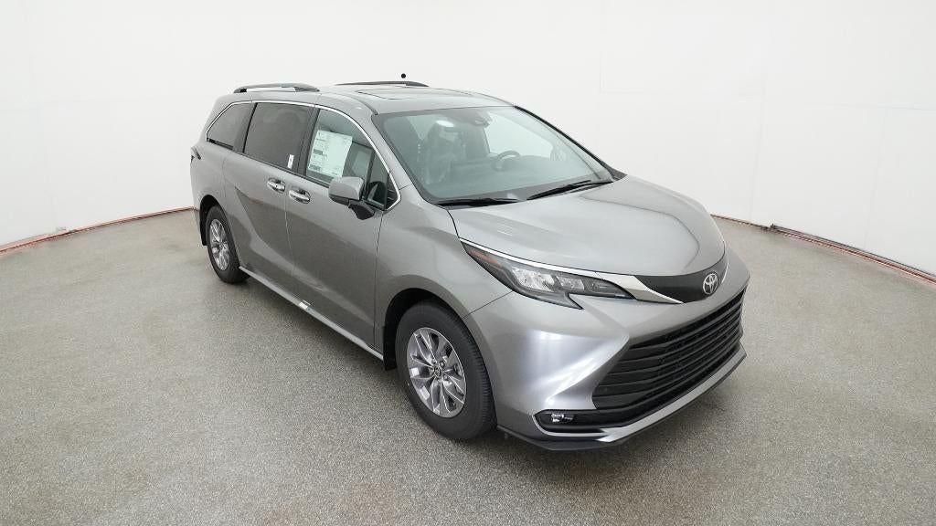 2026 Toyota Sienna XLE 8 Passenger