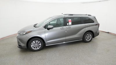 2026 Toyota Sienna XLE 8 Passenger