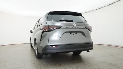 2026 Toyota Sienna XLE 8 Passenger