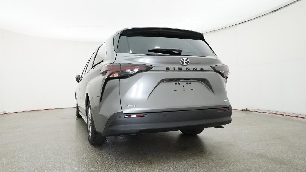2026 Toyota Sienna XLE 8 Passenger