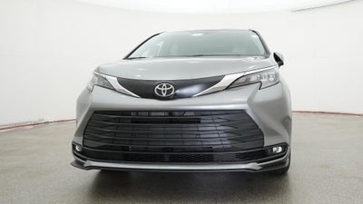 2026 Toyota Sienna XLE 8 Passenger