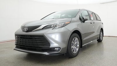 2026 Toyota Sienna XLE 8 Passenger