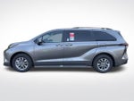 2026 Toyota Sienna XLE 8 Passenger