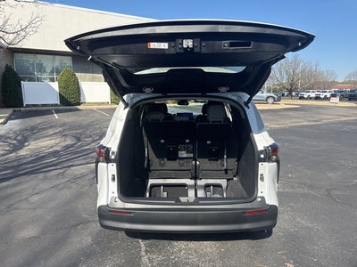 2026 Toyota Sienna XLE 8 Passenger