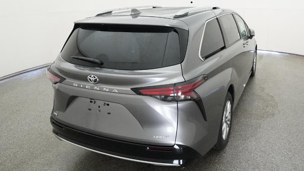 2026 Toyota Sienna Limited 7 Passenger