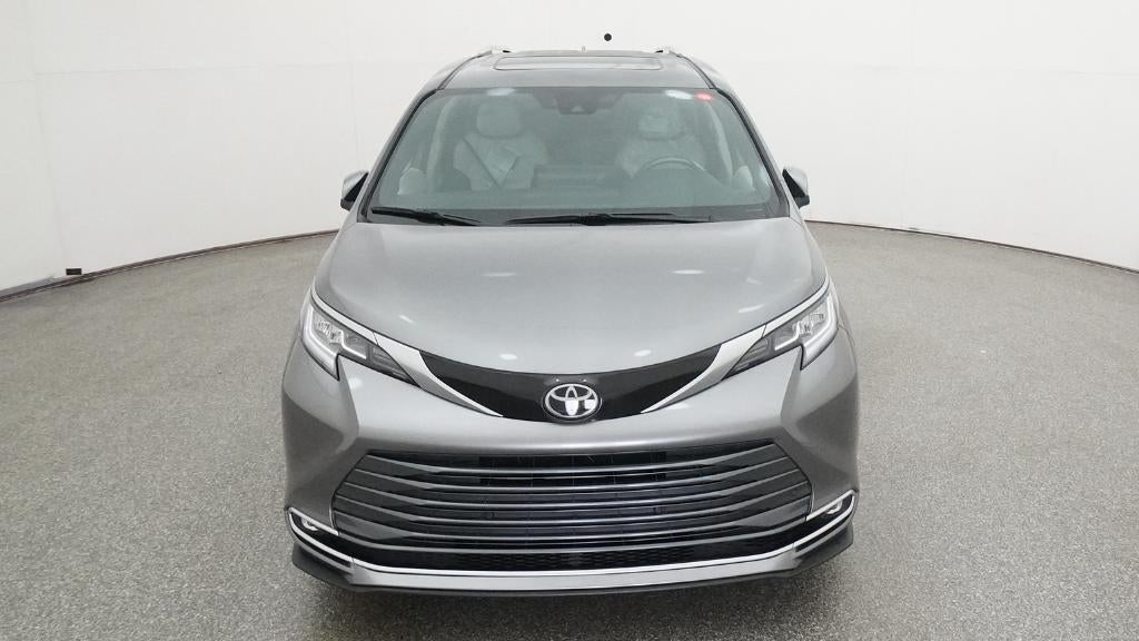 2026 Toyota Sienna Limited 7 Passenger