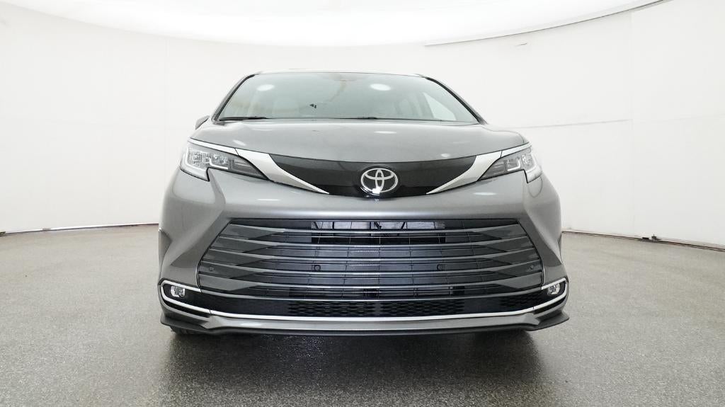 2026 Toyota Sienna Limited 7 Passenger