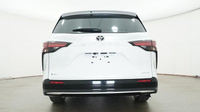 2026 Toyota Sienna Limited 7 Passenger