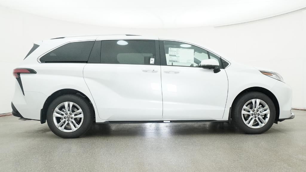 2026 Toyota Sienna Limited 7 Passenger