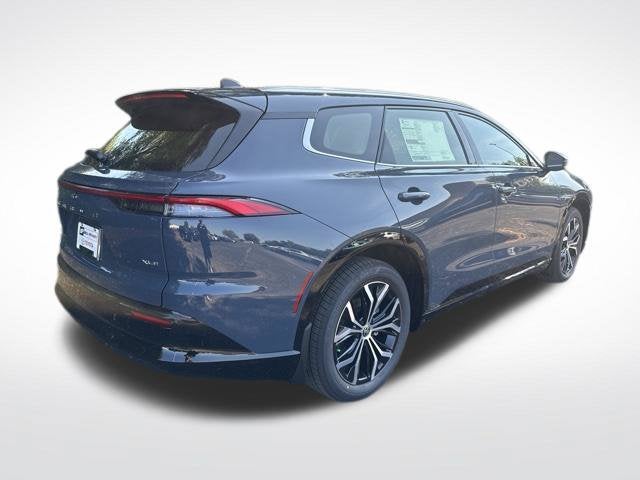 2026 Toyota Crown Signia XLE