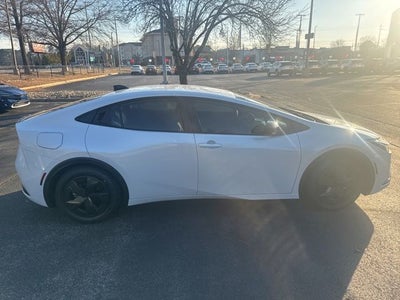 2026 Toyota Prius Plug-In Hybrid SE