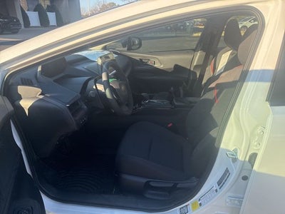 2026 Toyota Prius Plug-In Hybrid SE