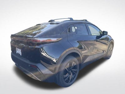 2027 Toyota C-HR SE