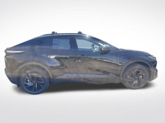2027 Toyota C-HR SE