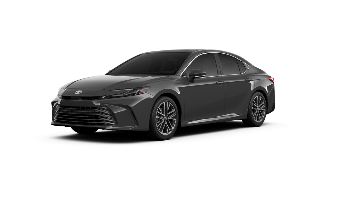2026 Toyota Camry XLE Hybrid's photo