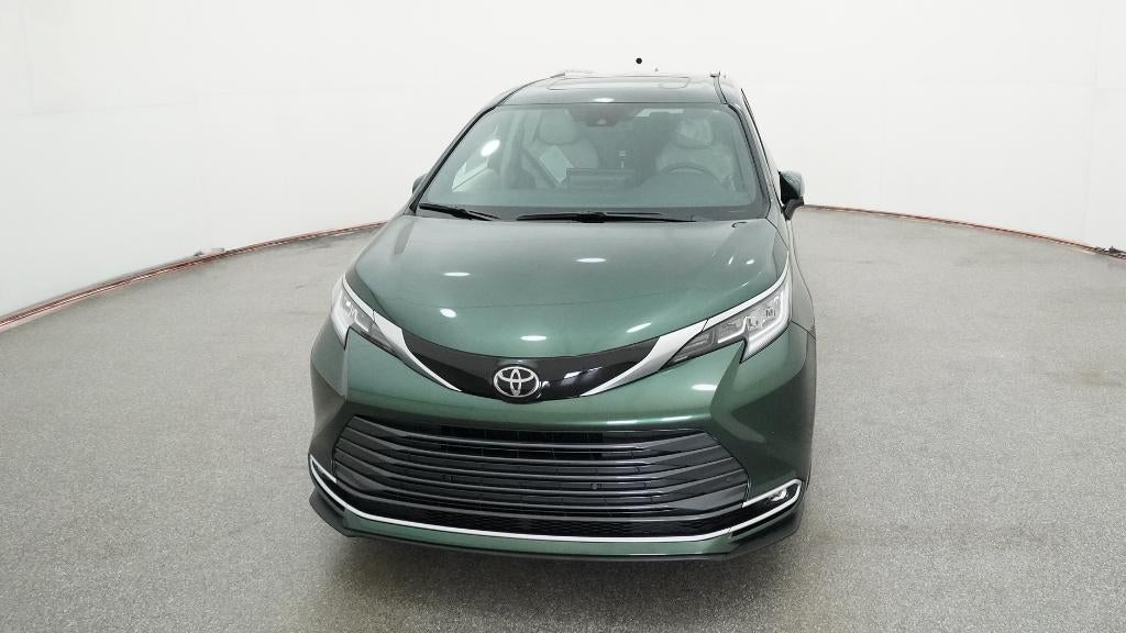 2026 Toyota Sienna Limited
