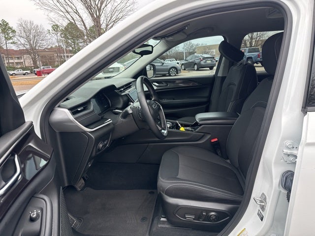 2022 Jeep Grand Cherokee L Laredo