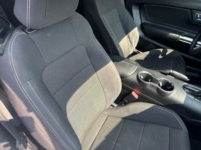 2016 Ford Mustang V6