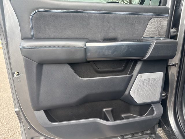 2025 Ford F-250SD Platinum