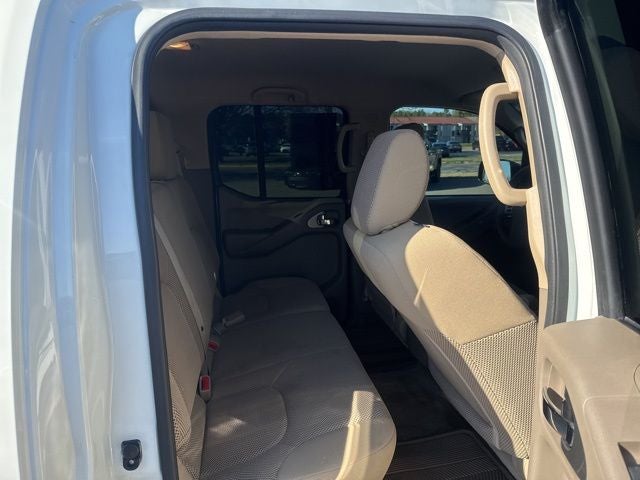 2015 Nissan Frontier SV