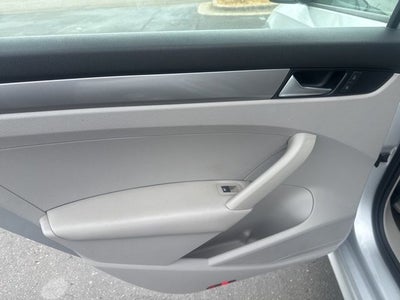 2014 Volkswagen Passat 1.8T S