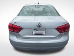 2014 Volkswagen Passat 1.8T S
