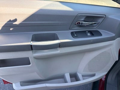 2008 Chrysler Town & Country LX
