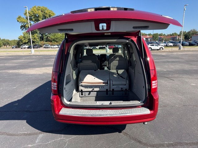 2008 Chrysler Town & Country LX