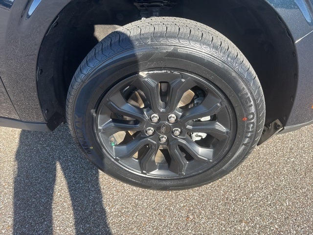 2023 Ford Maverick Lariat