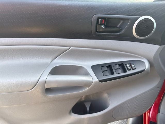 2015 Toyota Tacoma Base V6
